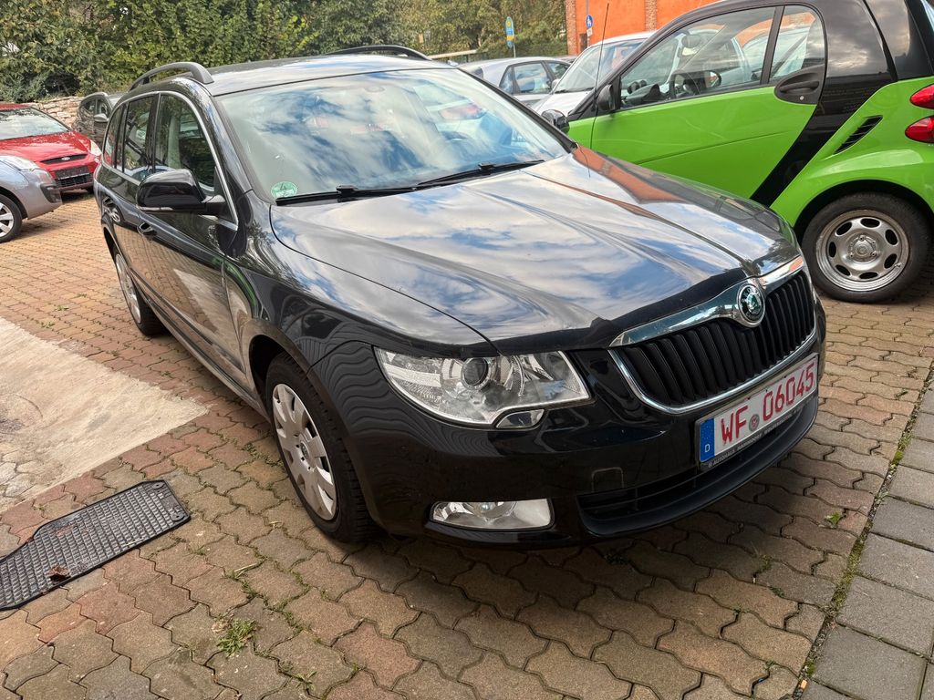Bild des Angebotes Skoda Superb Combi Comfort NAVI KLIMA 6 GANG
