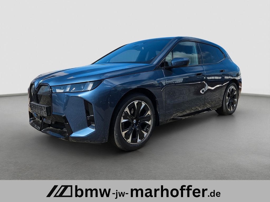 Bild des Angebotes BMW iX xDrive45 MSport 22 Z AHK PAP DAP Harman