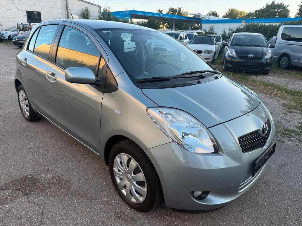 Toyota Yaris Sol