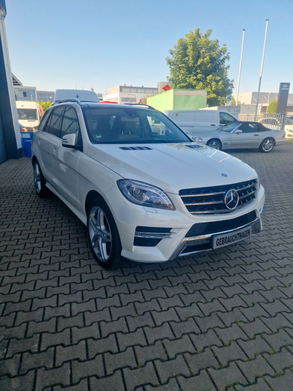Bild des Angebotes Mercedes-Benz ML  350 CDI BlueTec 4Matic AMG Line  Pano