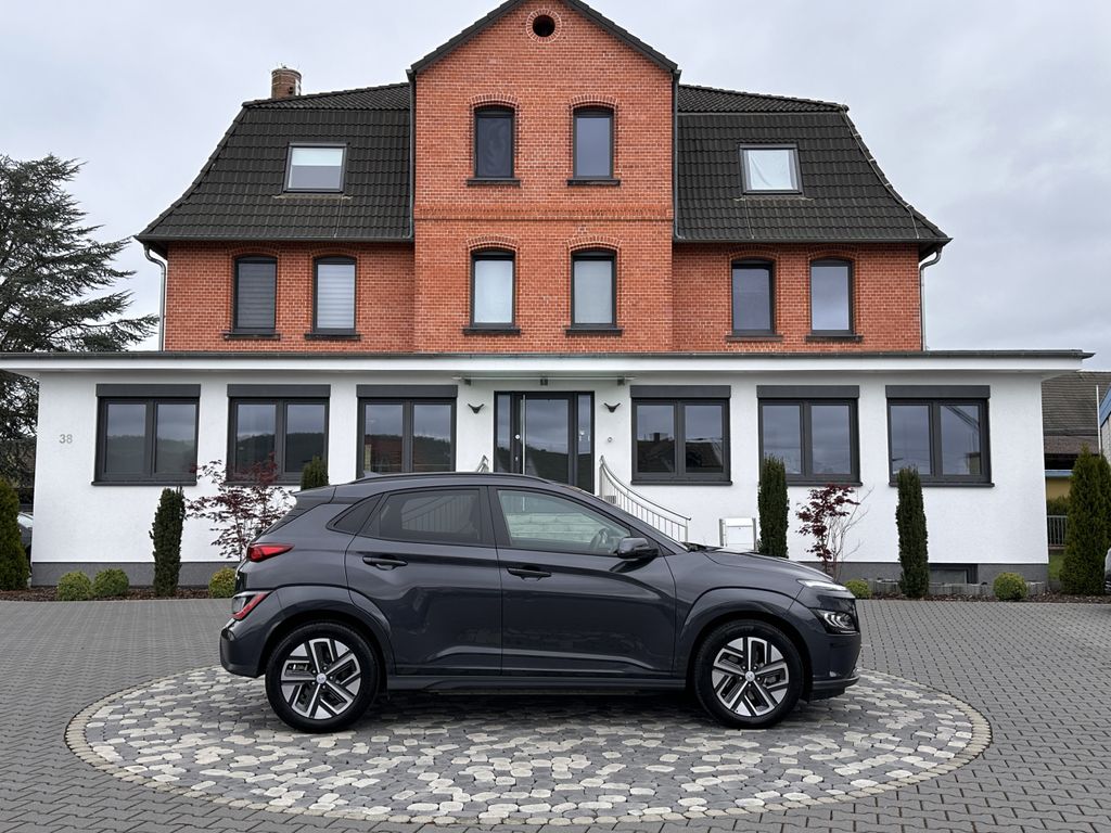 Bild des Angebotes Hyundai Kona Elektro Trend LED ACC CAM SHZ WÄMPU 3Phasen