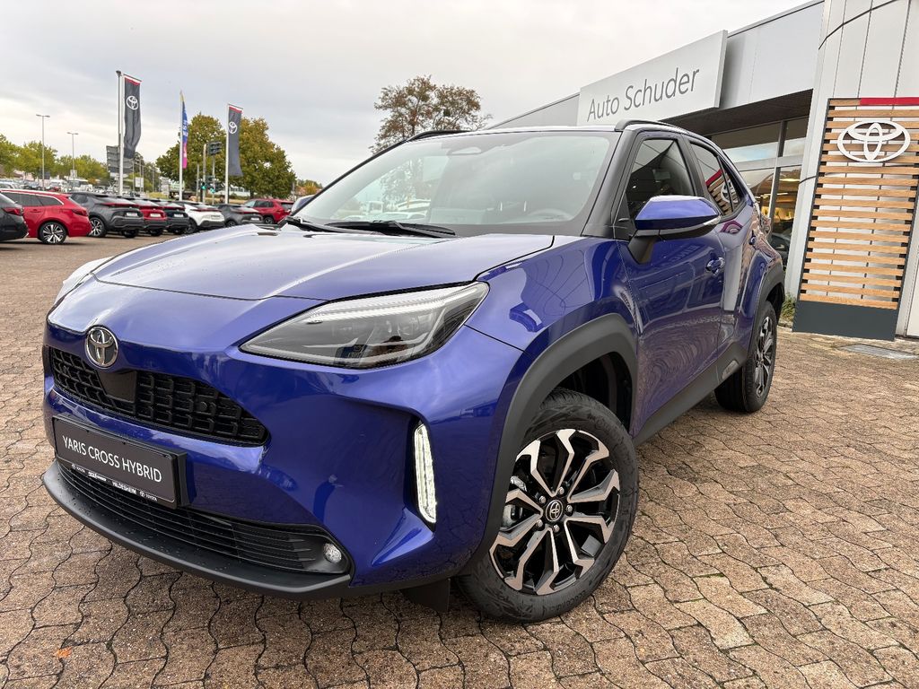Bild des Angebotes Toyota Yaris Cross Team D **SAFETY/WINTER**