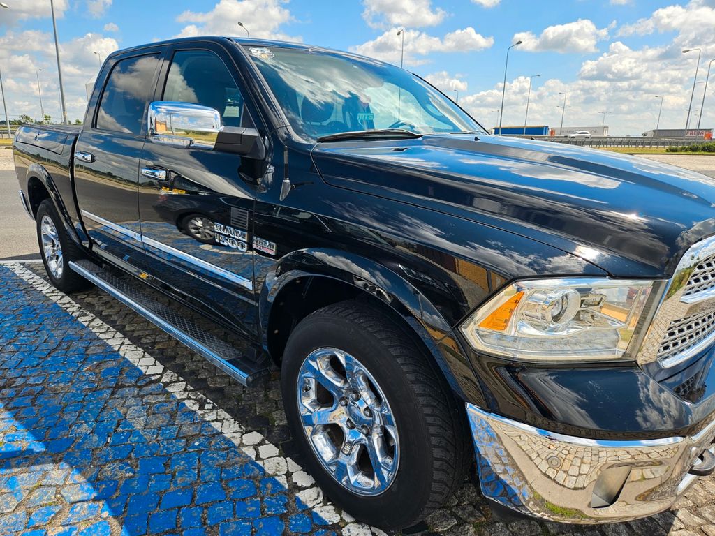 Bild des Angebotes Dodge RAM 5.700 CrewCab mit LPG