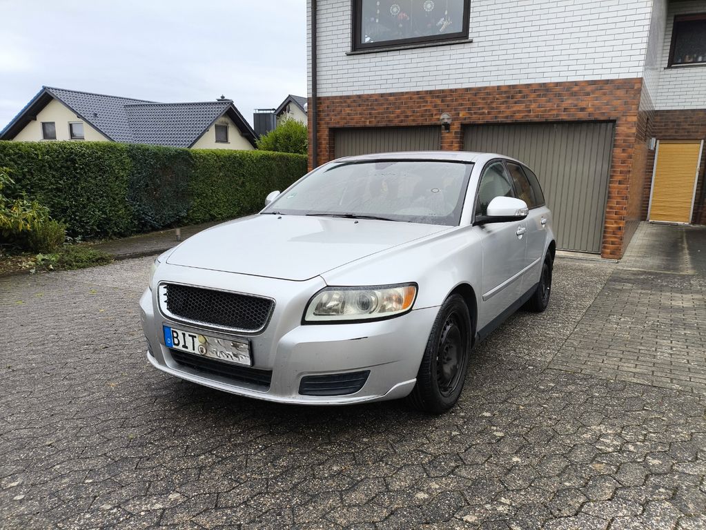 Bild des Angebotes Volvo V50 D2 -TÜV 02/28 Sehr gepflegt