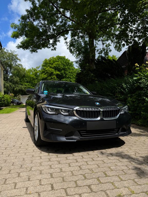 Bild des Angebotes BMW 330e Advantage Automatik Advantage