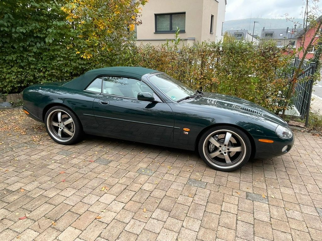 Jaguar XKR Cabriolet - in der einzig richtigen Farbkom.