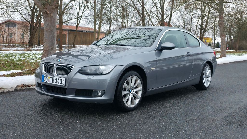 Bild des Angebotes BMW 325xi Coupé -