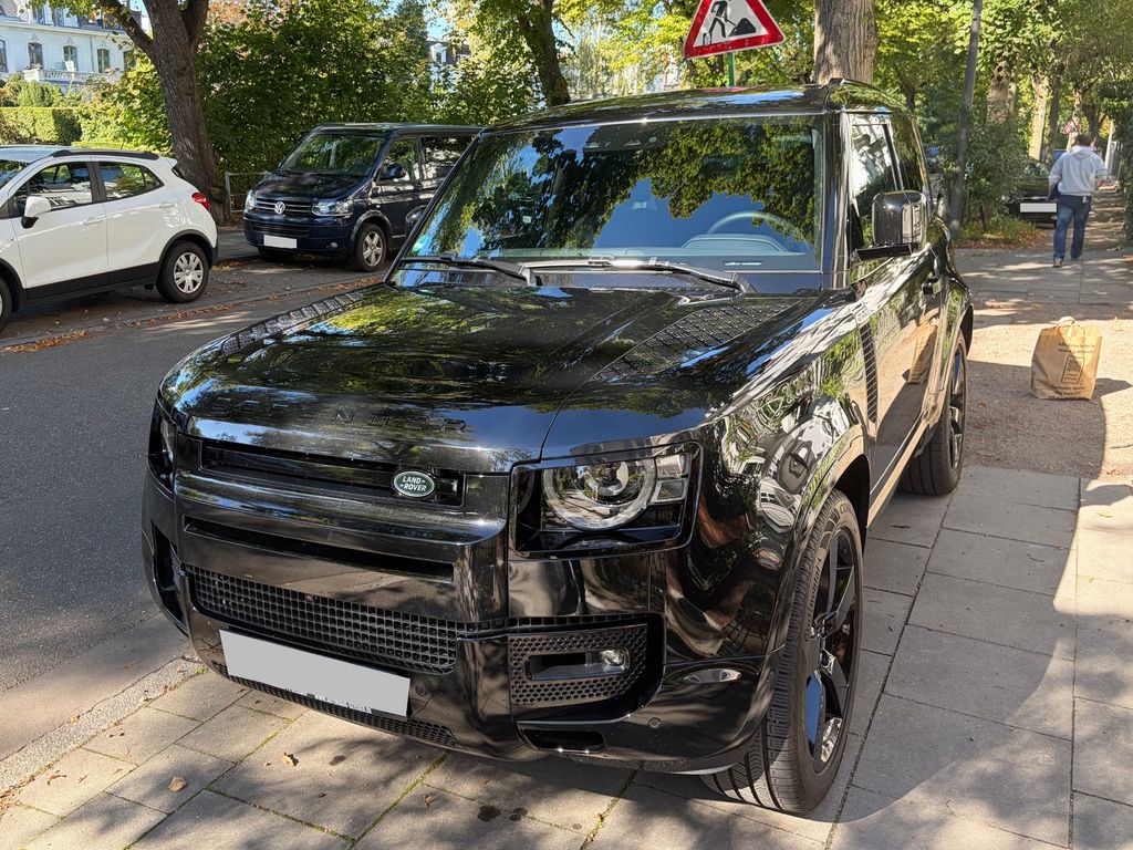 Bild des Angebotes Land Rover Defender 90 D300 X-Dynamic SE | Pano | Luft | AK