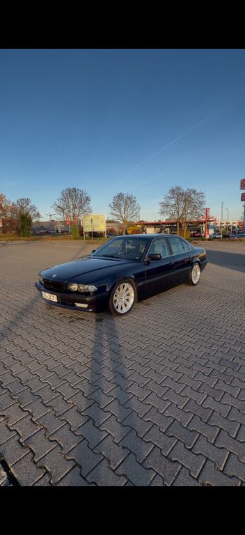 Bild des Angebotes BMW 735i A -