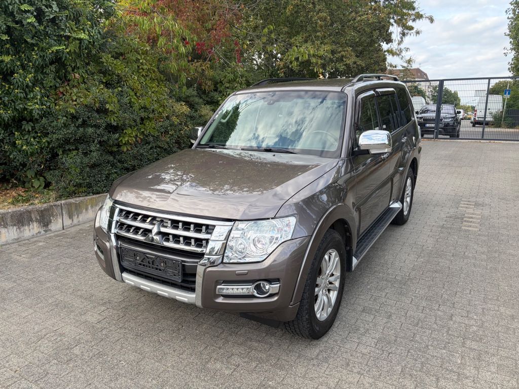 Bild des Angebotes Mitsubishi Pajero 3.2 DI-D Diamant Edition/Voll