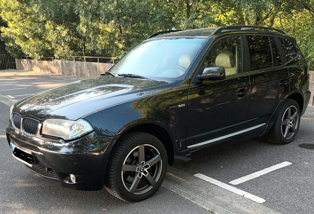 Bild des Angebotes BMW X3 3.0i - M-Paket