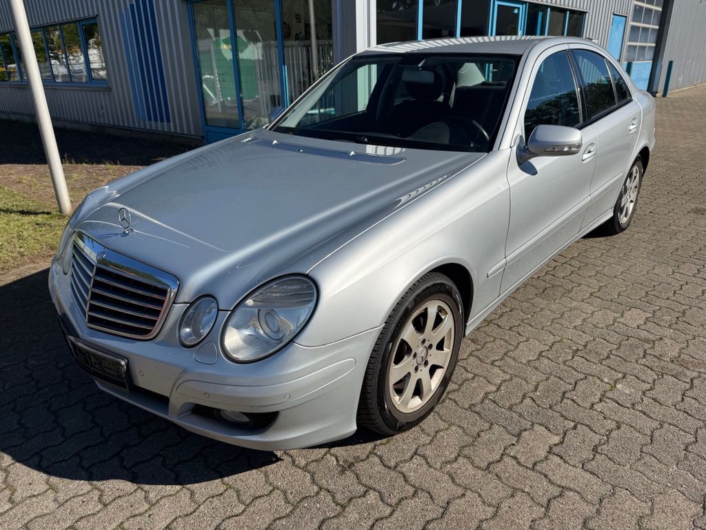 Bild des Angebotes Mercedes-Benz E 200 KOMPRESSOR NGT Autom. COMAND XENON Rentner