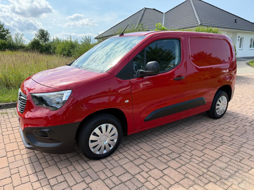 Bild des Angebotes Opel Combo E Cargo Kasten 1.5D Klima CarPlay gepflegt