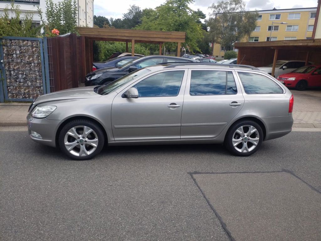 Skoda Octavia 1.2 TSI DSG Elegance Combi Elegance