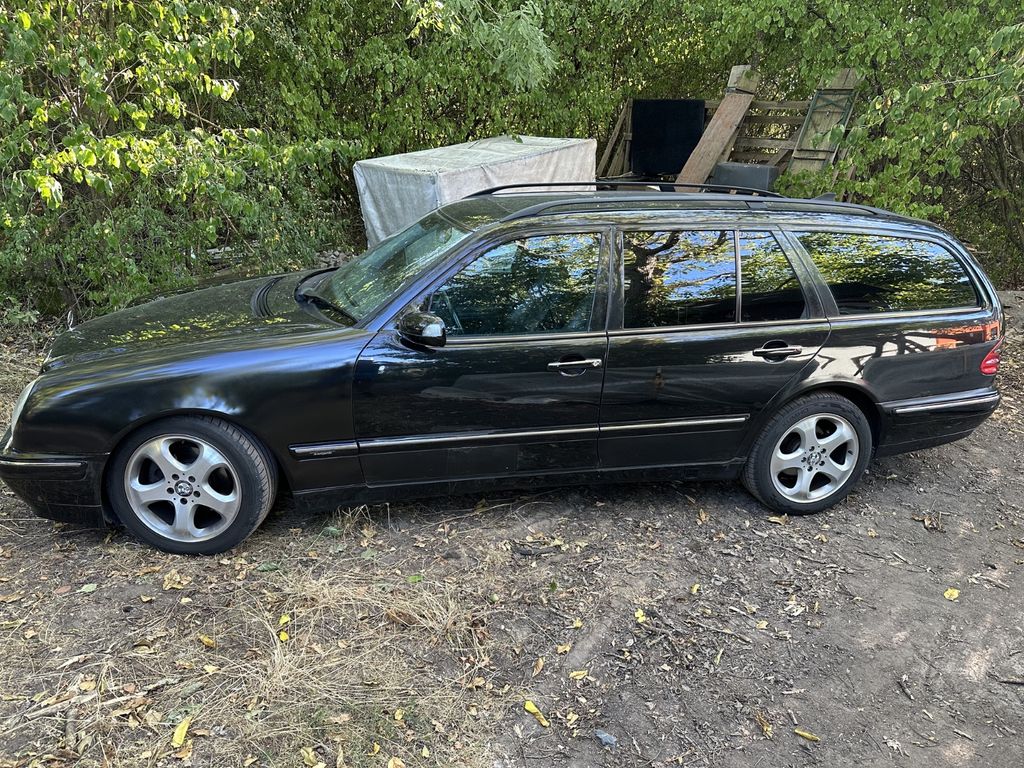 Bild des Angebotes Mercedes-Benz E 270 CDI Avantgarde 7 Sitzer TÜV NEU AHK Leder