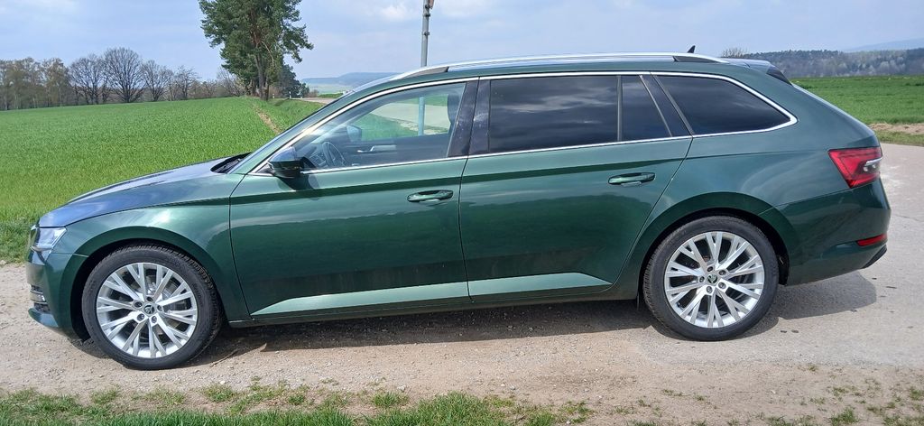Bild des Angebotes Skoda Superb 140kW DSG 4x4,AHK,Matrix,Standh., Canton