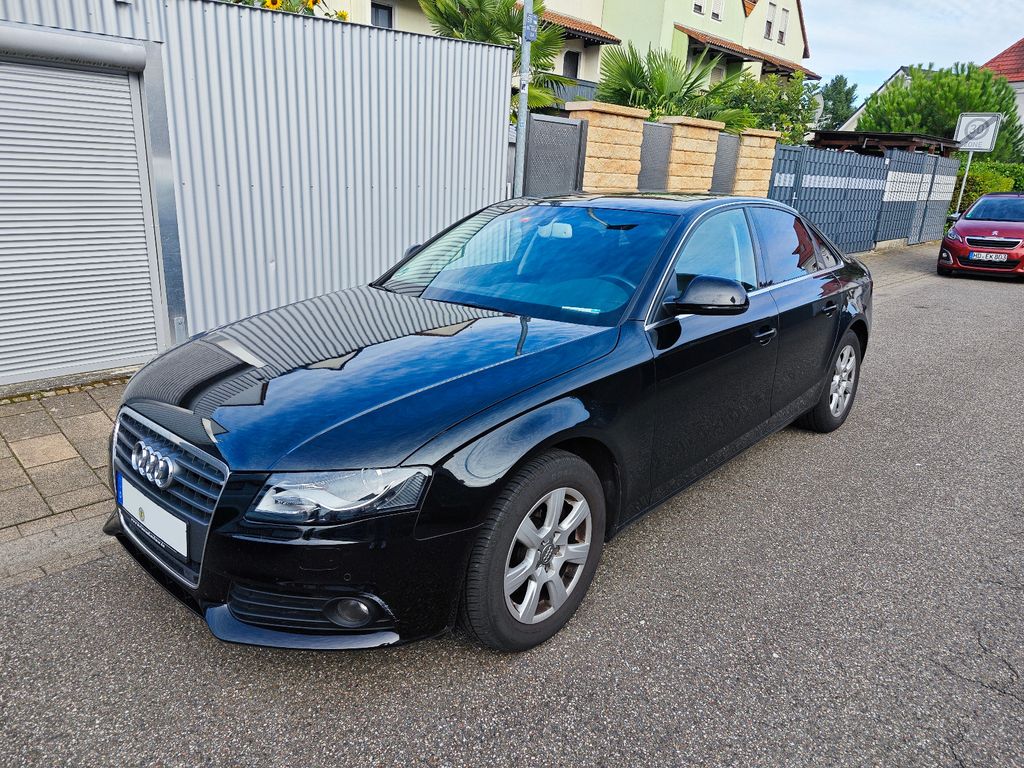 Audi A4 1.8 TFSI : Garagenfahrzeug, TÜV, Service