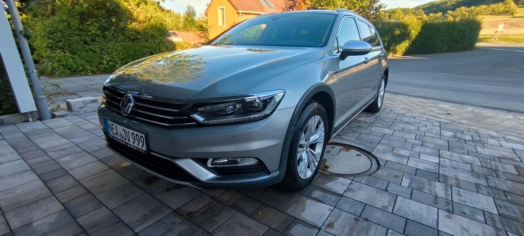 Bild des Angebotes Volkswagen Passat Alltrack 2.0 TDI SCR 176kW DSG BMT 4M...