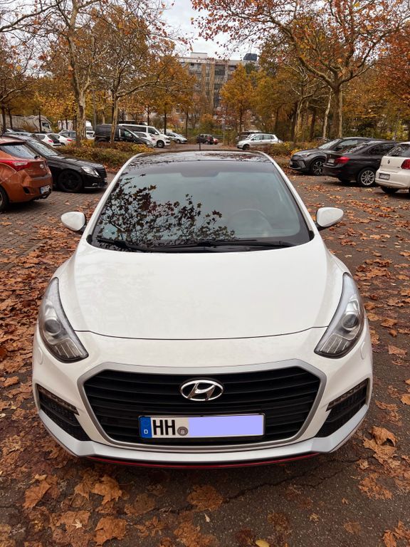 Bild des Angebotes Hyundai i30 Turbo 186 PS | 2. Hand | Navi | Pano
