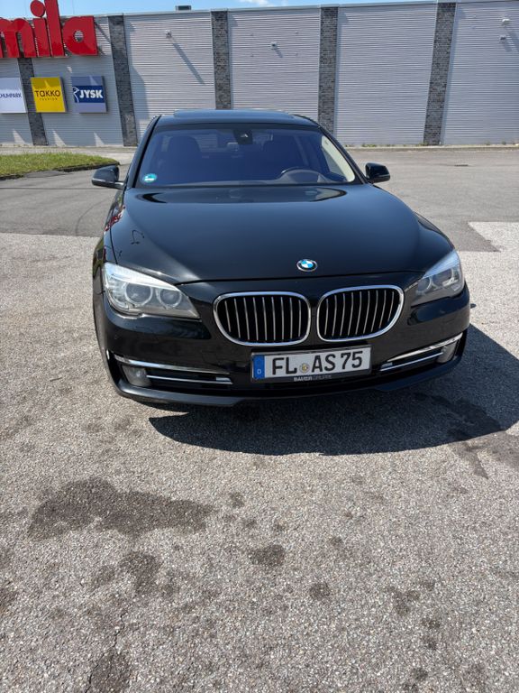 Bild des Angebotes BMW 740d xDrive -