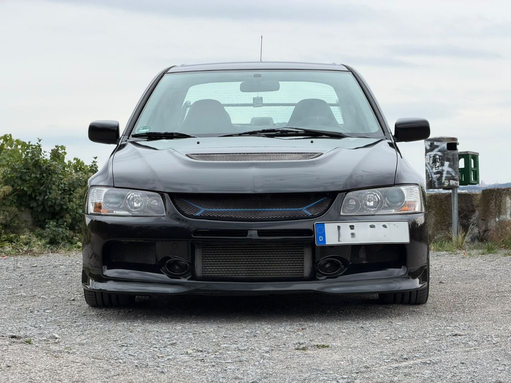 Mitsubishi Lancer Evolution IX (Evo 9) Schwarz (LHD)