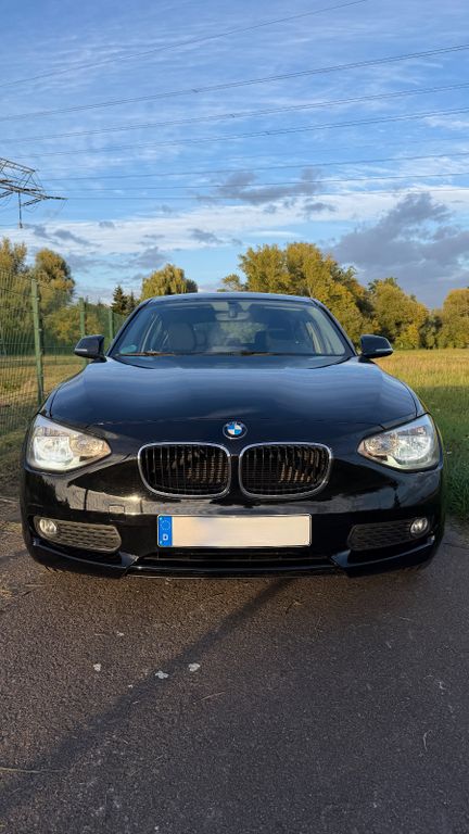 Bild des Angebotes BMW 116i - F20 in Schwarz uni