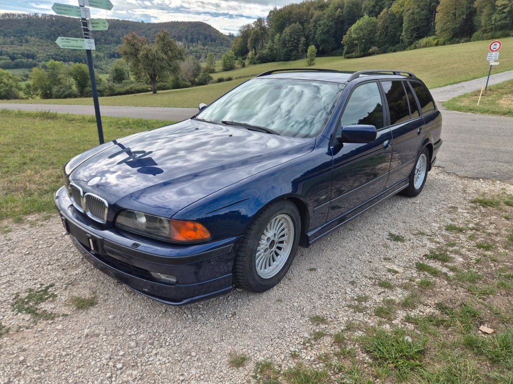 Bild des Angebotes BMW 540i Touring Schalter LPG AC Schnitzer TÜV