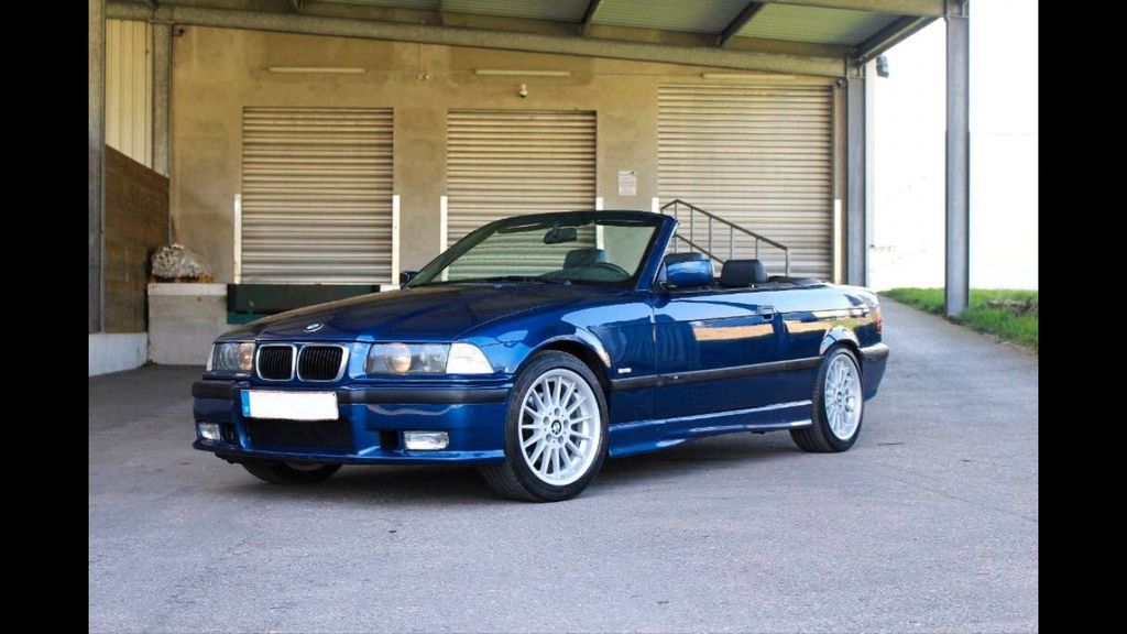 Bild des Angebotes BMW 328i Cabrio Sport Edition Sport Edition