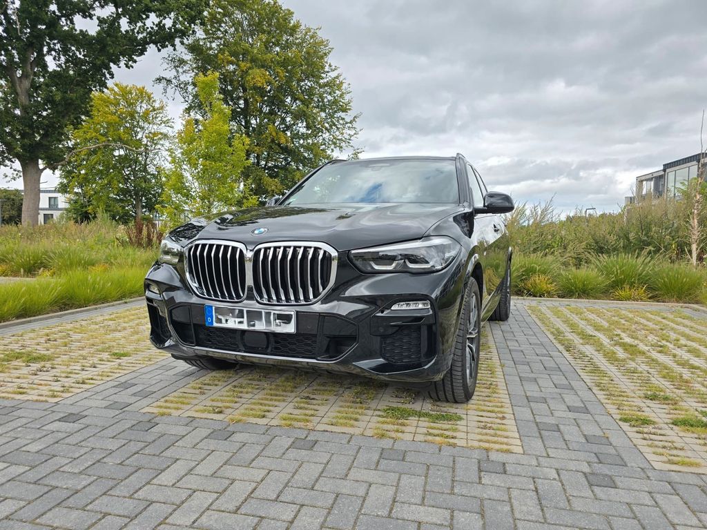 Bild des Angebotes BMW X5 xDrive30d -M Paket, 7 Sitze, SdHz, Pano