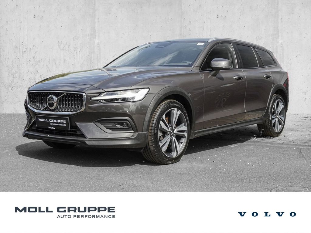 Bild des Angebotes Volvo V60 Cross Country B4 D AWD Plus Bright STANDHZG