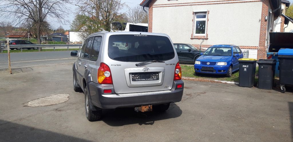Bild des Angebotes Hyundai Terracan  2.9 CRDi  AHK 3,0t-Tüv 10-2027-sauber!