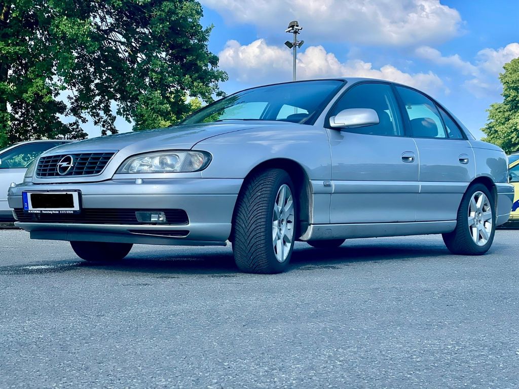 Opel Omega B 3.2 V6