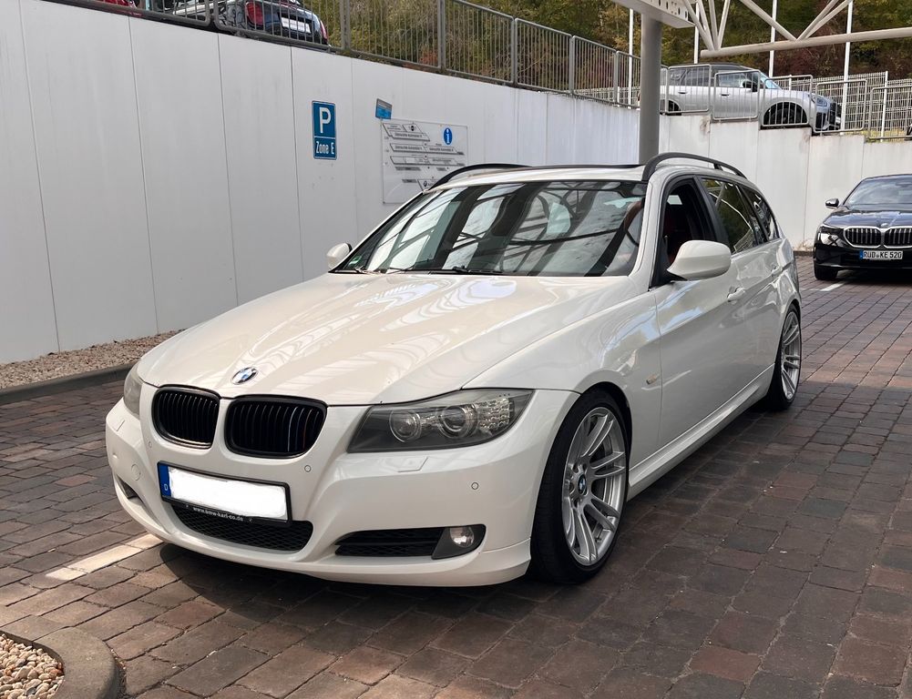 Bild des Angebotes BMW 335d Touring - Motor von H2 Neu erst 17.000KM