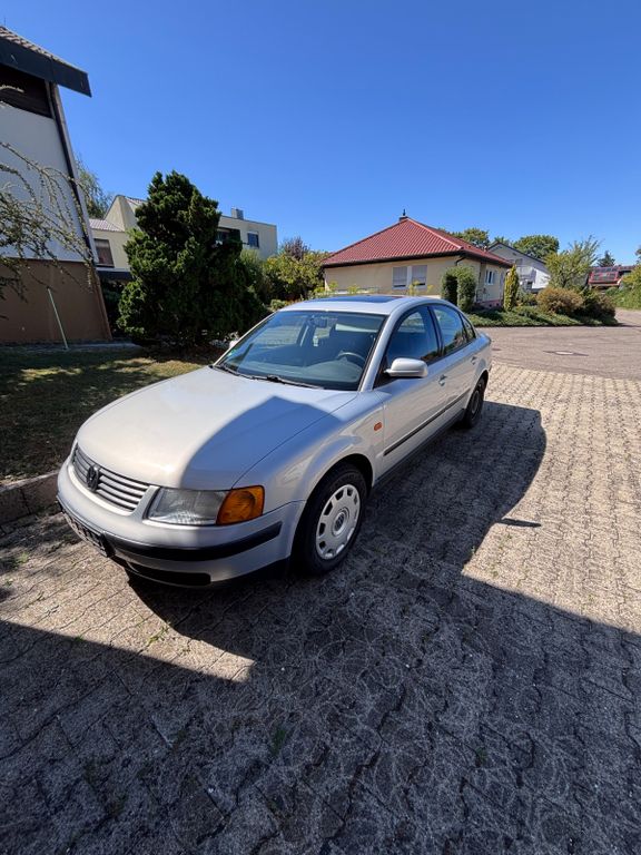 Volkswagen Passat 1.6 Baujahr 1996