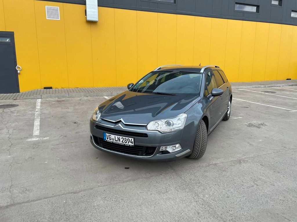 Bild des Angebotes Citroën C5 X7 Tourer 2.0 HDi 103 PS