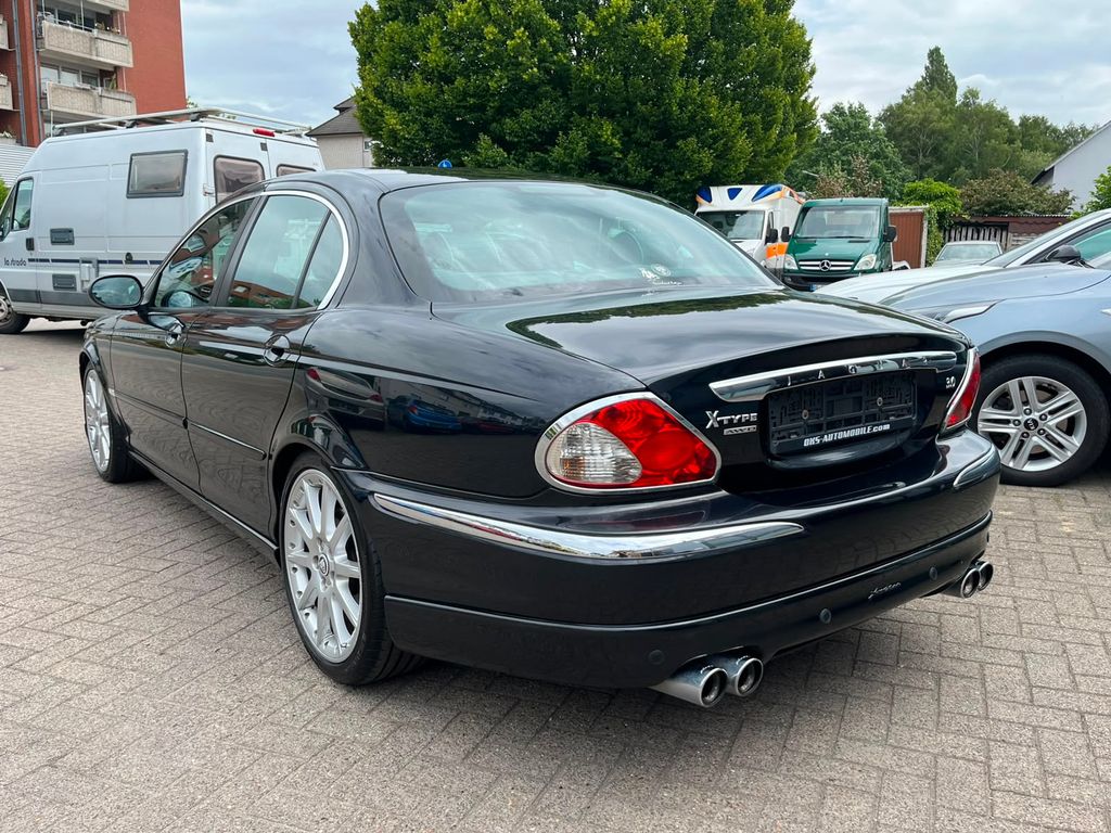 Bild des Angebotes Jaguar X-Type 3.0 V6 Executive 230PS NAVI SHZG LEDER