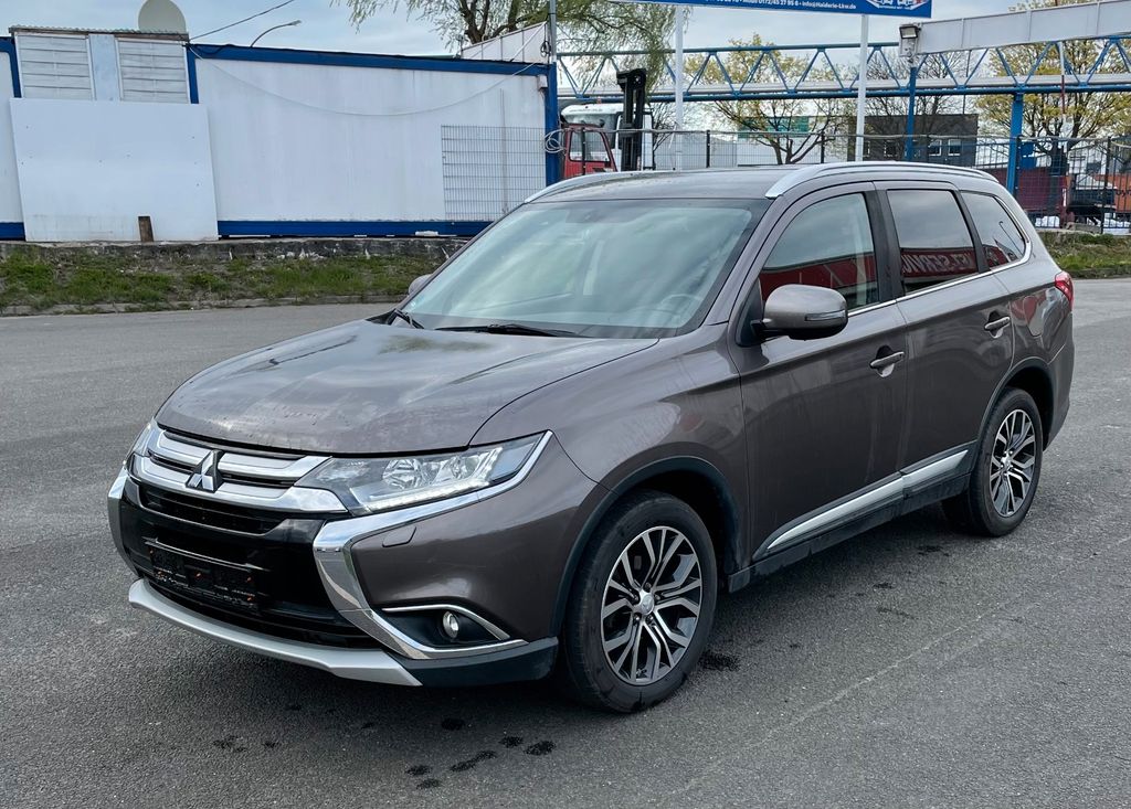Bild des Angebotes Mitsubishi Outlander 2.2 DI-D Diamant Edition+ 4WD Auto...