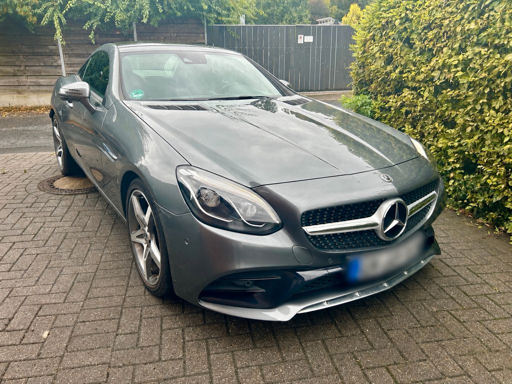 Bild des Angebotes Mercedes-Benz SLC 180 - AMG Line