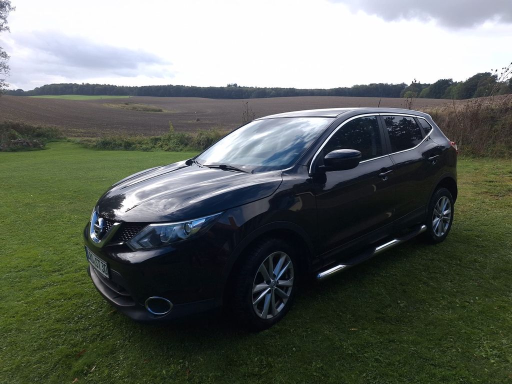 Nissan Qashqai mit Trittbretter Seitenschweller