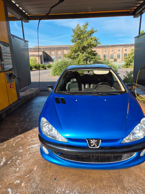 Bild des Angebotes Peugeot 206 Tendance 90 ESP Tendance