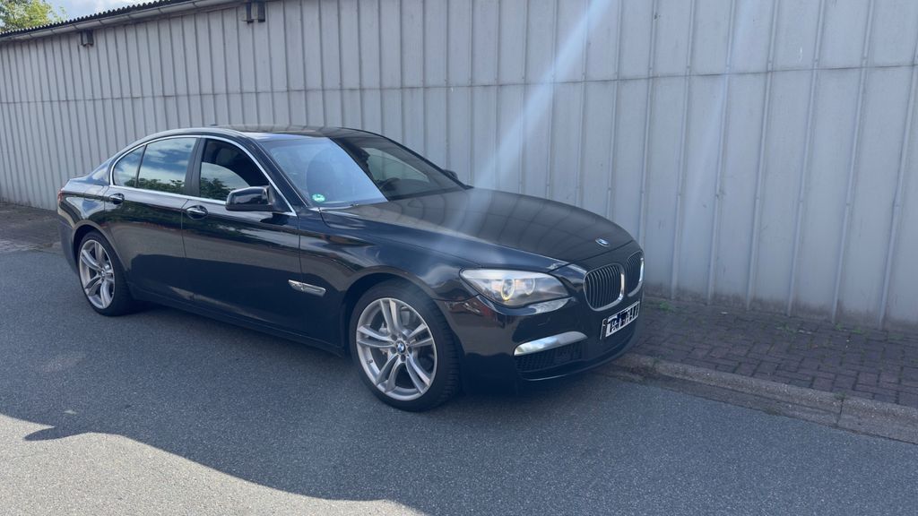 Bild des Angebotes BMW 740d xDrive -