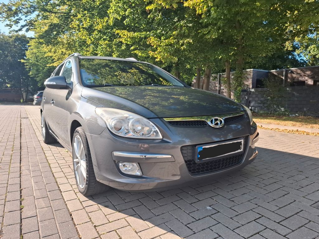 Bild des Angebotes Hyundai i30 CW 1.6 Comfort, reparaturbedürftig