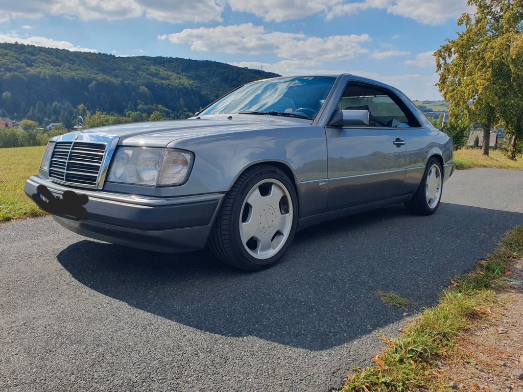 Bild des Angebotes Mercedes-Benz 230