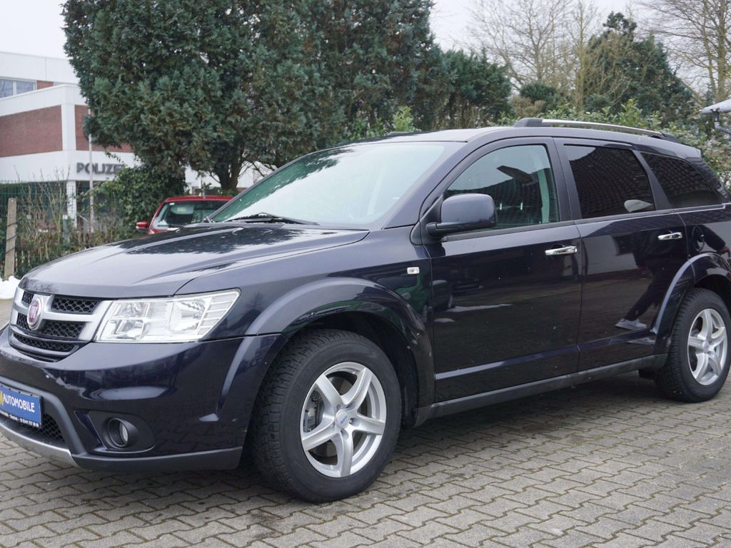 Bild des Angebotes Fiat Freemont Lounge AWD /AUT./EURO5/NAVI/KAMERA/LEDE