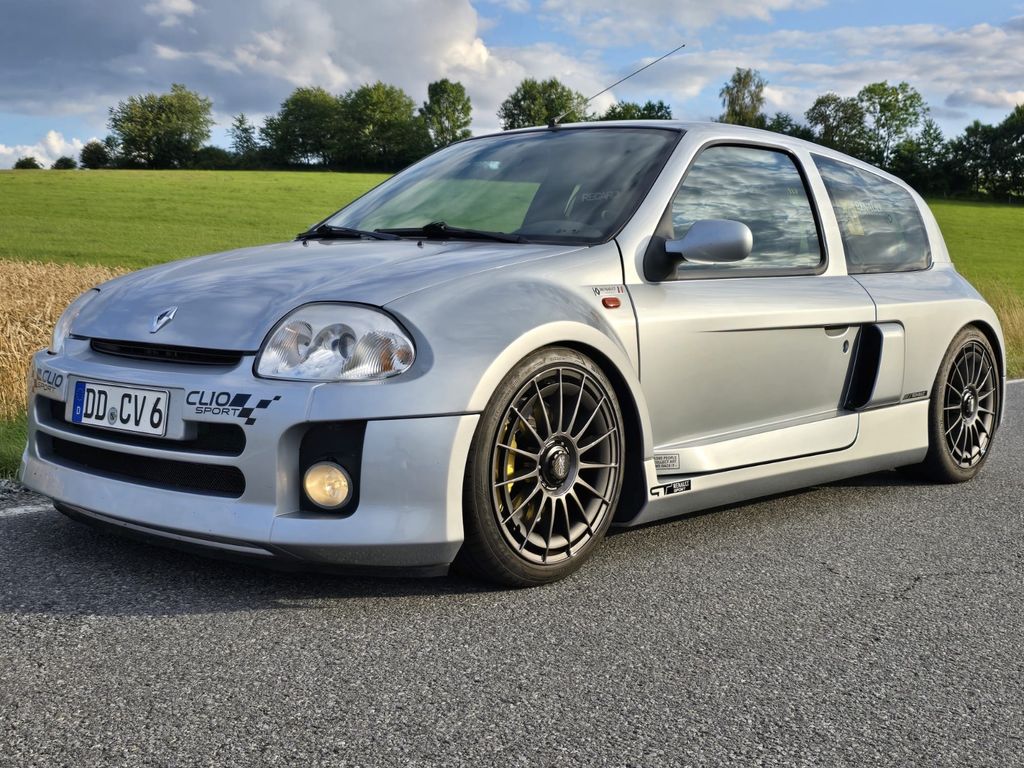 Bild des Angebotes Renault Limitierter Renault Clio V6 -Sammlerfahrzeug-