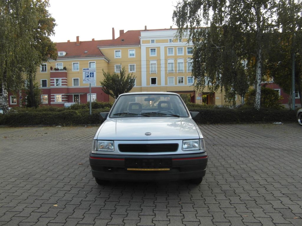 Opel Corsa A Stufenheck *wenig KM* HU 06/27