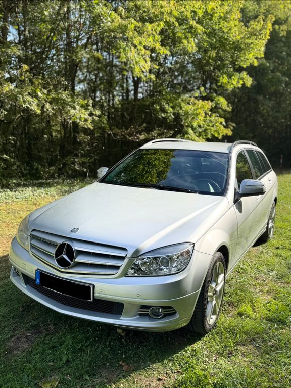 Bild des Angebotes Mercedes-Benz 220