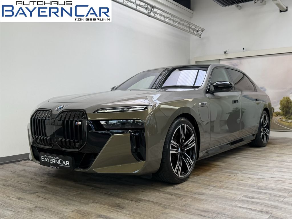 Bild des Angebotes BMW M760 e xDr. Executive TwoTone TV B&W UPE218