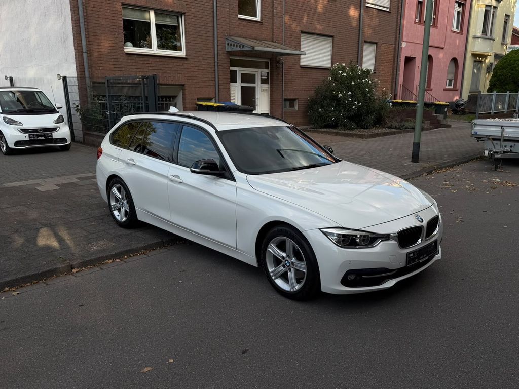 Bild des Angebotes BMW 320d Touring Automatik Sport Line