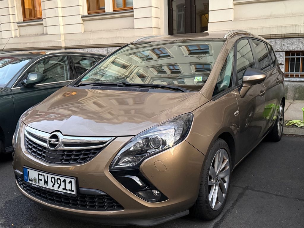 Bild des Angebotes Opel Zafira Tourer 1.6 /7-Sitze/AHK/ECO-Flex Sparsam